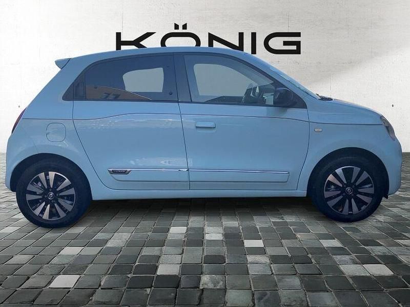 Gebraucht Renault Twingo 60 kW (82 PS) 2023 Pastellblau Kleinwagen