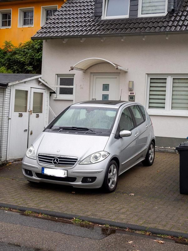 Silber Gebraucht 2007 Mercedes A180 Limousine | 3.500 € (Fairer Preis) - Bild 1/4