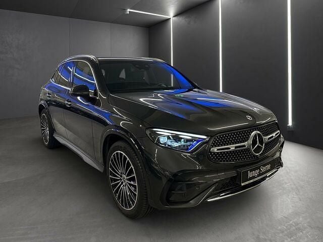 Gebraucht Mercedes GLC300 AMG 269 PS (197 kW) 2023 Graphitgrau SUV