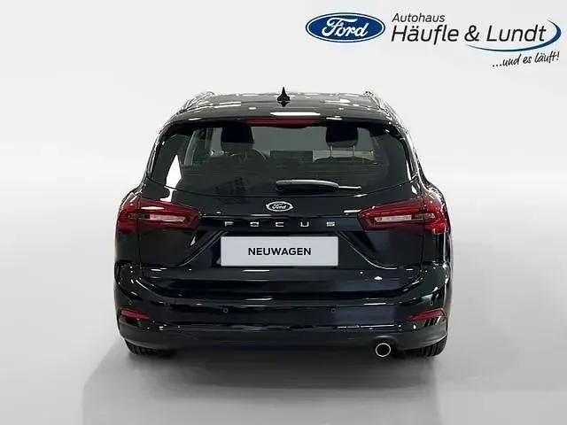 Gebraucht Ford Focus Titanium 116 PS (85 kW) 2024 Obsidianschwarz metallic Kombi