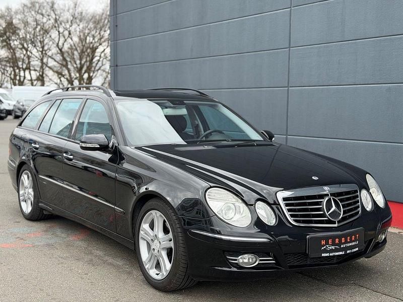 Gebraucht Mercedes E220 170 PS (125 kW) 2008 Schwarz Limousine