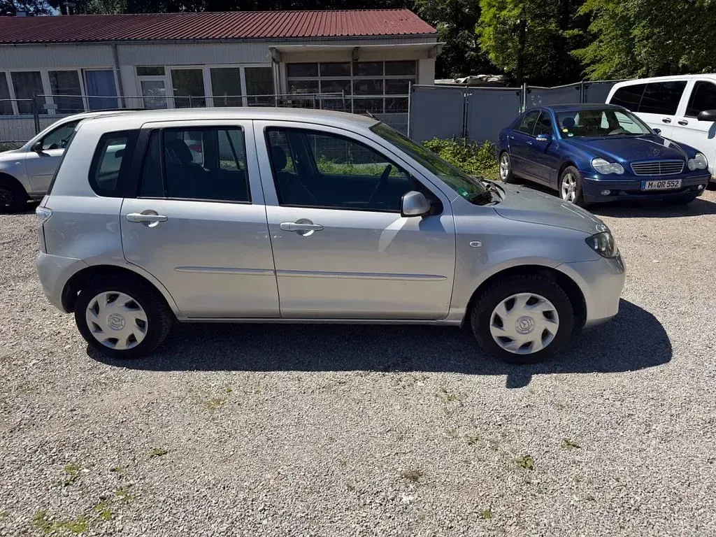 Gebraucht Mazda 2 Active 80 PS (58 kW) 2006 Silber Kleinwagen