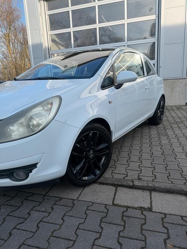 Gebraucht Opel Corsa 75 PS (55 kW) 2009 Weiß Kleinwagen