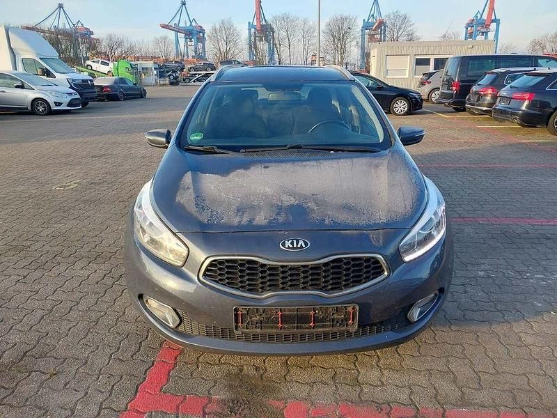 Gebraucht Kia Ceed Sportswagon 128 PS (94 kW) 2013 Blau Kombi
