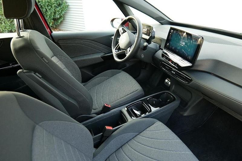 Gebraucht VW ID.3 Pro 150 kW (204 PS) 2024 Kings red metallic Kleinwagen