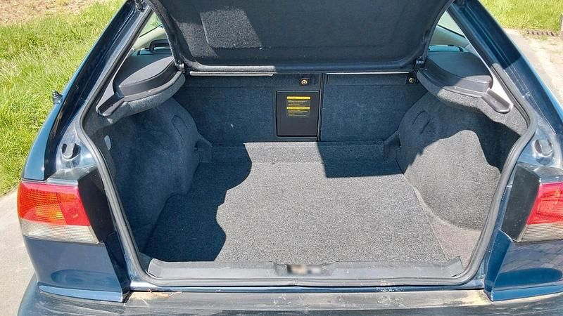 Occasion Saab 900 150 ch (110 kW) 1996 Bleue Berline