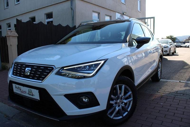 Weiß Gebraucht 2018 Seat Arona XCELLENCE SUV | 12.999 € (Guter Preis) - Bild 1/4