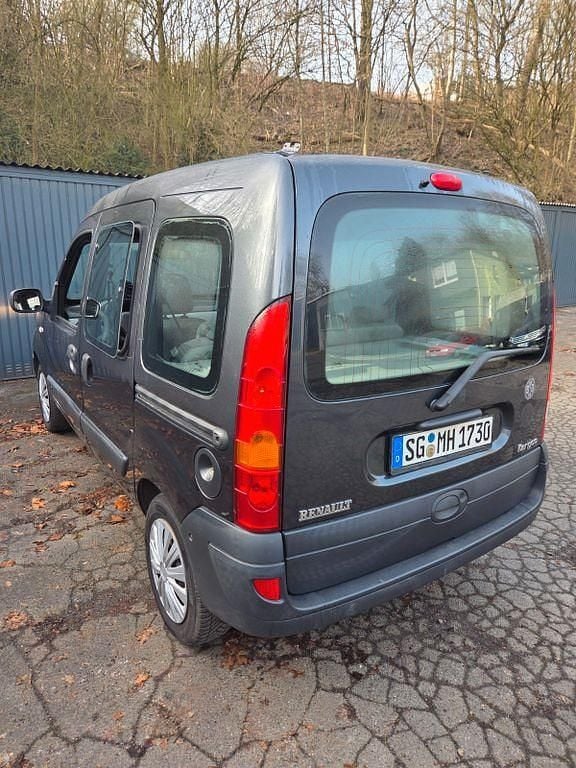 Gebraucht Renault Kangoo Authentique 75 PS (55 kW) 2009 Grau Van / Kleinbus