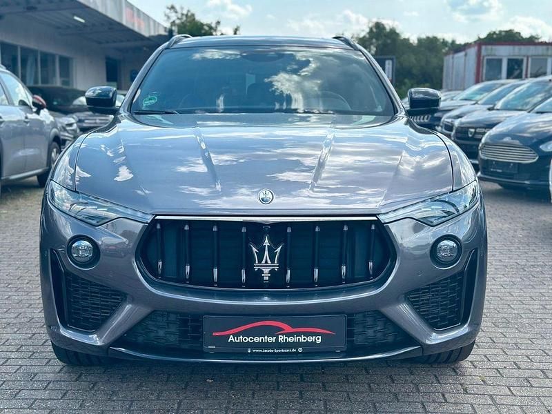 Gebraucht Maserati Levante 430 PS (316 kW) 2022 Grau SUV