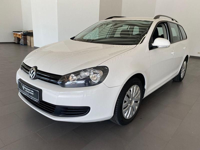 Gebraucht VW Golf VII Trendline 105 PS (77 kW) 2012 Weiß Kombi