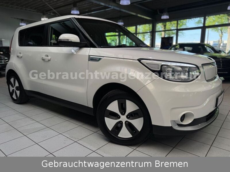 Weiß Gebraucht 2018 Kia Soul EV SUV | 11.290 € (Guter Preis) - Bild 1/4