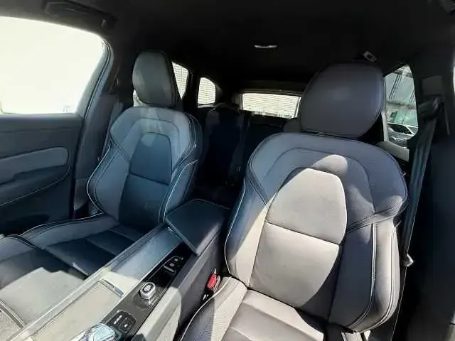 Gebraucht Volvo XC60 145 PS (106 kW) 2023 SUV