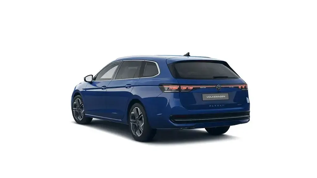 Gebraucht VW Passat Elegance 193 PS (141 kW) 2025 Blau Kombi