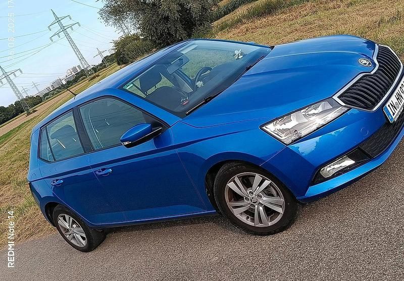Blau Gebraucht 2021 Skoda Fabia Kleinwagen | 14.000 € (Superpreis) - Bild 1/4