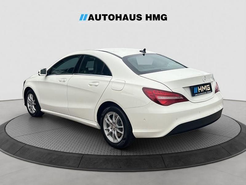 Gebraucht Mercedes CLA180 122 PS (89 kW) 2016 Weiß Limousine