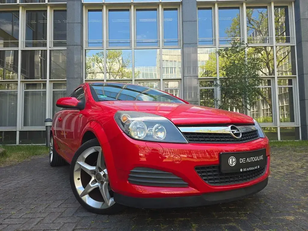 Gebraucht Opel Astra GTC Sport 116 PS (85 kW) 2007 Rot Coupé