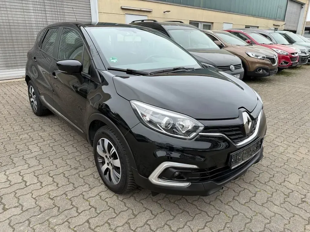 Używany Renault Captur Experience 90 KM (66 kW) 2017 Czarny SUV
