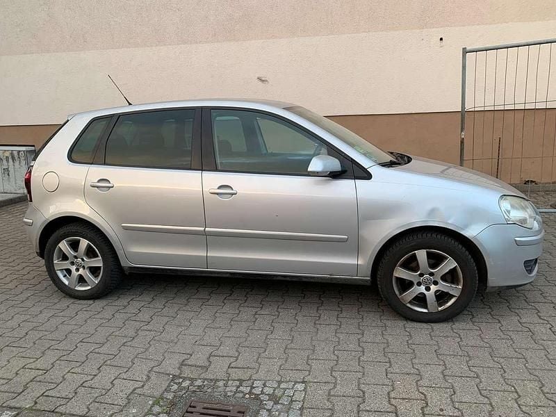 Gebraucht VW Polo United 70 PS (51 kW) 2008 Silber Kleinwagen