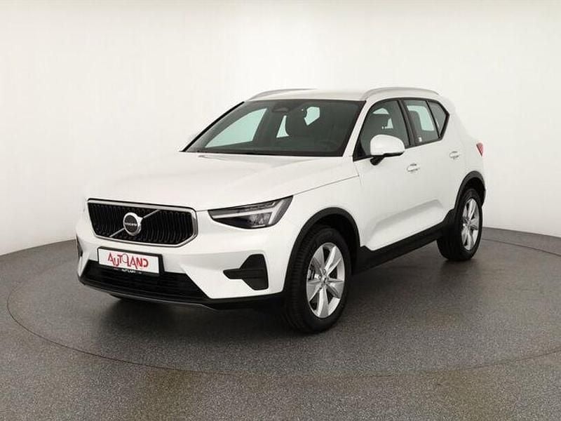 Neu Volvo XC40 163 PS (119 kW) 2025 Weiß SUV