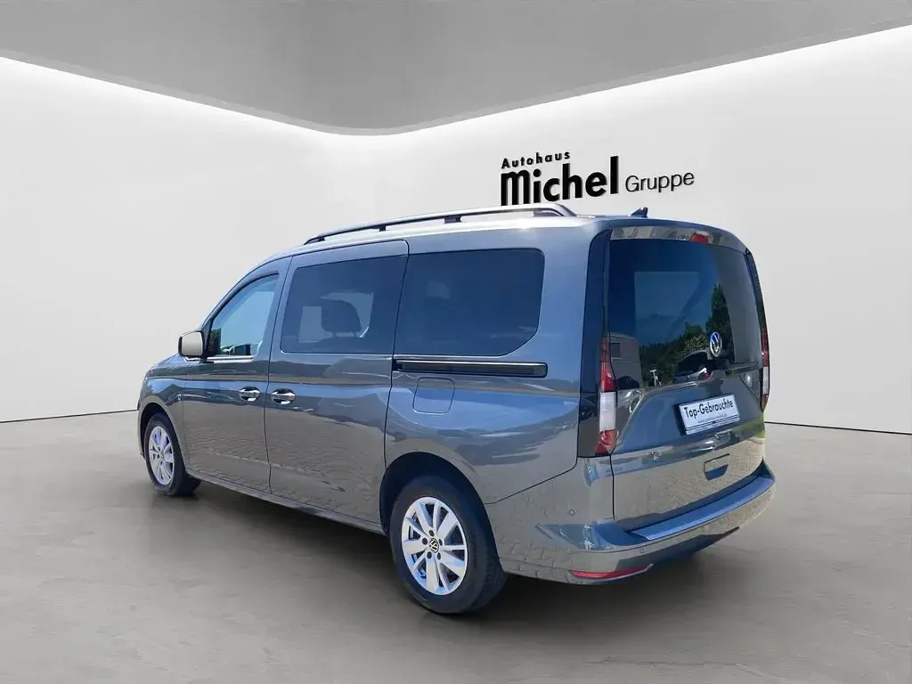 Używany VW Caddy Maxi Life 114 KM (83 kW) 2024 Szary Minivan