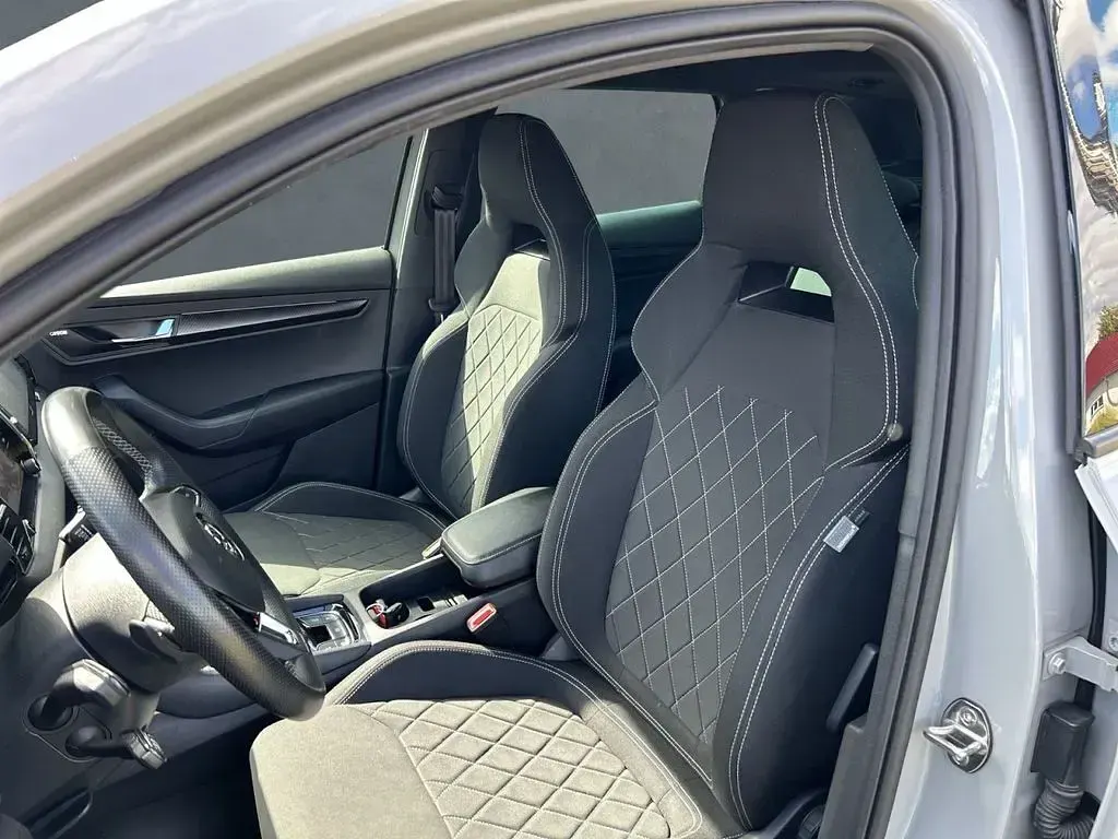 Gebraucht Skoda Karoq SportLine 190 PS (139 kW) 2020 Grau SUV