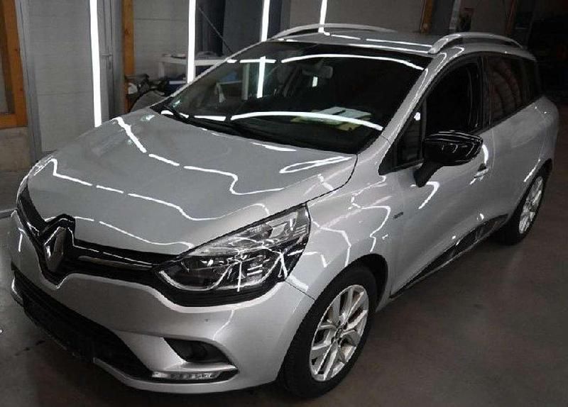 Grau Gebraucht 2018 Renault Clio GrandTour LIMITED Kombi | 9.949 € (Fairer Preis) - Bild 1/4