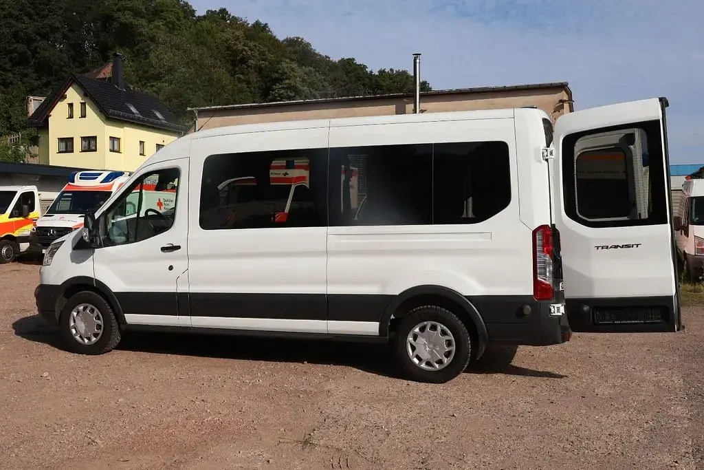 Gebraucht Ford Transit 131 PS (96 kW) 2019 Weiß Van