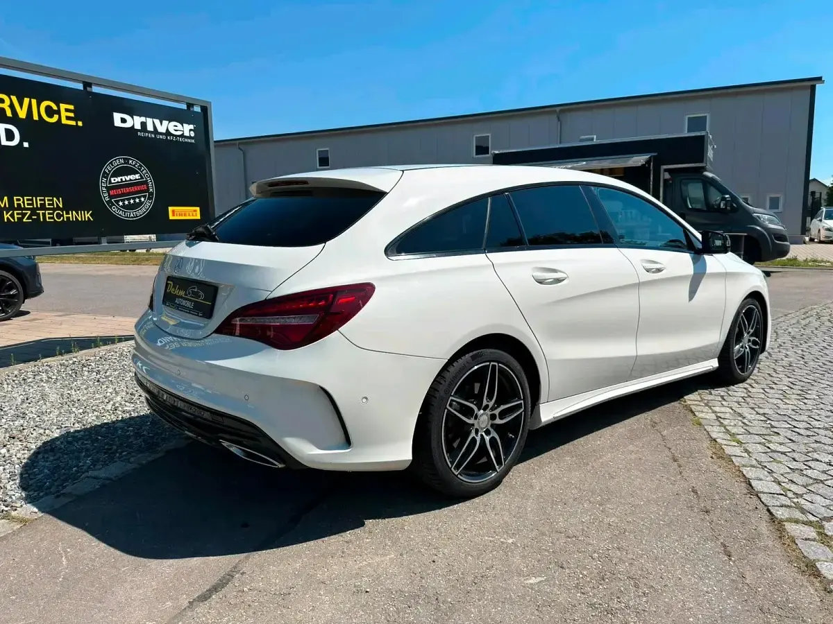 Gebraucht Mercedes CLA200 Shooting Brake 136 PS (100 kW) 2016 Weiß Kombi