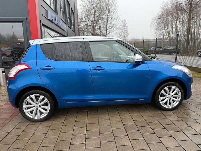 Gebraucht Suzuki Swift Comfort 94 PS (69 kW) 2016 Blau Kleinwagen