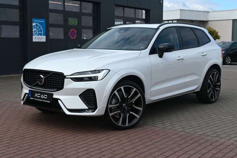 Gebraucht Volvo XC60 Ultimate 197 PS (144 kW) 2024 Weiß SUV