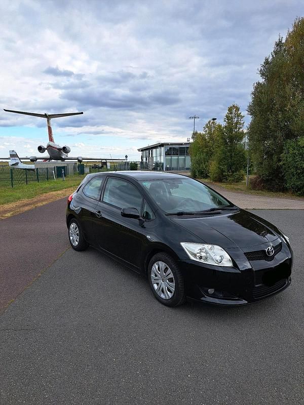 Schwarz Gebraucht 2007 Toyota Corolla Limousine | 2.999 € (Etwas zu teuer) - Bild 1/4