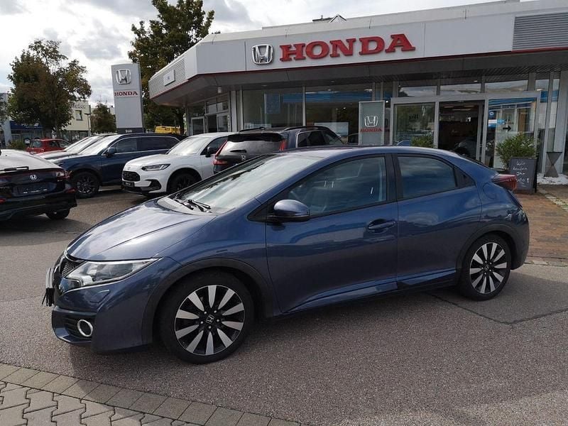 Twilight blue metallic Gebraucht 2016 Honda Civic Elegance Limousine | 9.980 € (Fairer Preis) - Bild 1/4