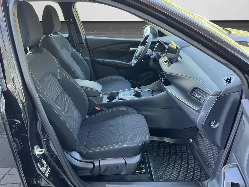Gebraucht Nissan Qashqai Acenta 158 PS (116 kW) 2024 Schwarz SUV