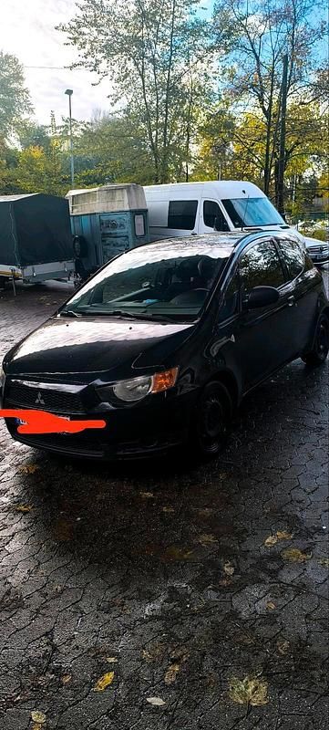 Schwarz Gebraucht 2010 Mitsubishi Colt Kleinwagen | 2.500 € (Fairer Preis) - Bild 1/4