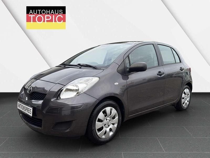 Magnetic grey Gebraucht 2011 Toyota Yaris Cool Kleinwagen | 6.799 € (Etwas zu teuer) - Bild 1/4