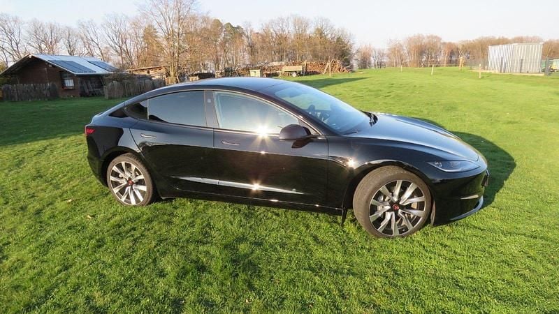Gebraucht Tesla Model 3 211 kW (287 PS) 2024 Schwarz Limousine
