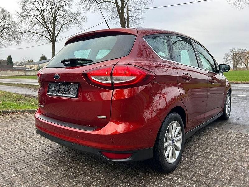 Second-hand Ford C-MAX Titanium 182 CP (133 kW) 2017 Roșu Monovolum