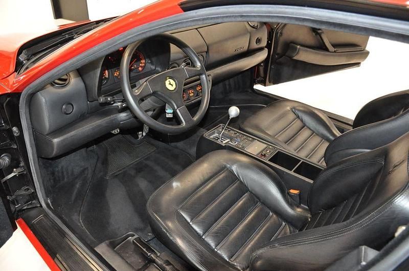 Second-hand Ferrari 512 441 CP (324 kW) 1992 Roșu