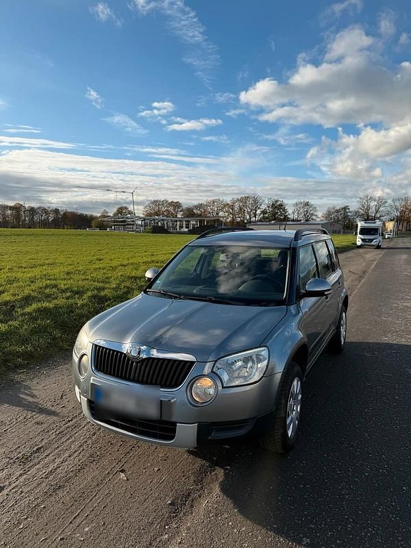 Gebraucht Skoda Yeti 105 PS (77 kW) 2009 Grau SUV