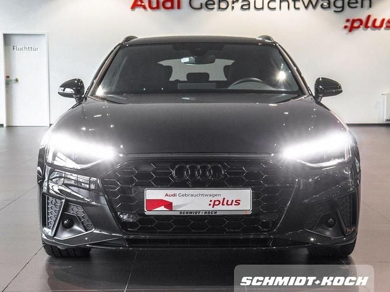 Gebraucht Audi A4 S-Line 190 PS (139 kW) 2024 Schwarz Kombi