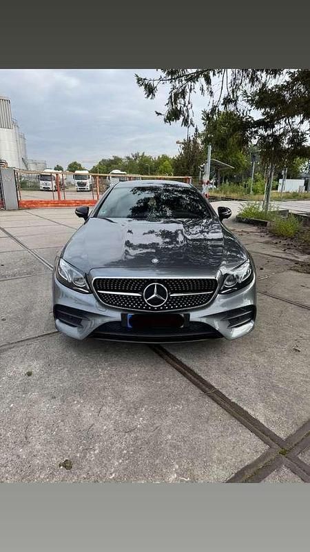 Gebraucht Mercedes E200 AMG line 184 PS (135 kW) 2017 Grau Coupé