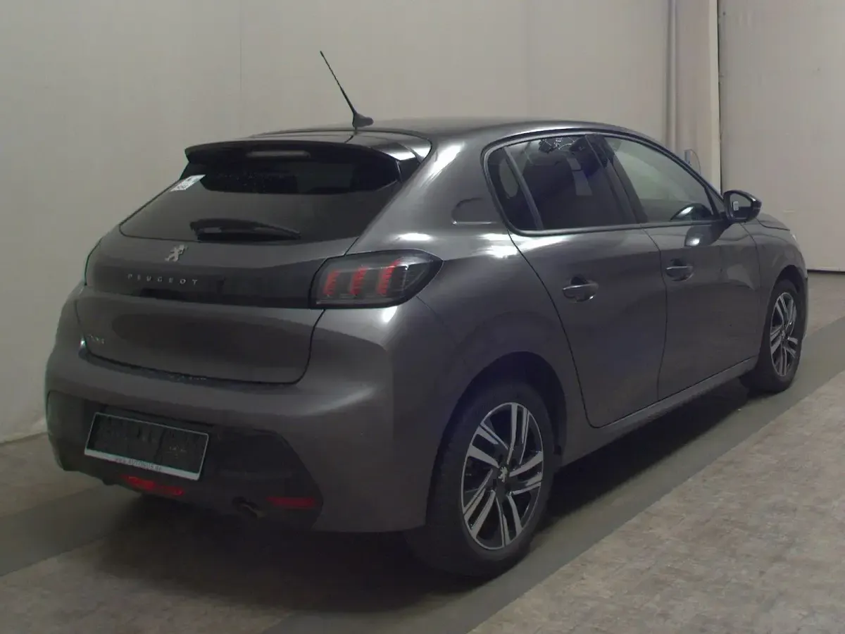 Gebraucht Peugeot 208 Allure 101 PS (74 kW) 2023 Grau Kleinwagen