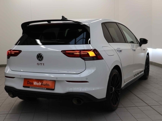 VW Golf VIII 2.0 TSI DSG Style NAVI+LED LICHT+TRAVE – Autohaus Rinnetal