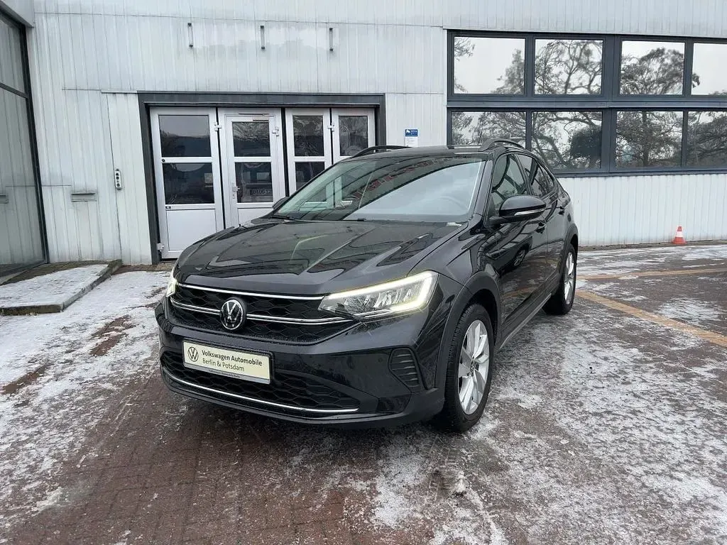 Gebraucht VW Taigo Move 150 PS (110 kW) 2024 Deep black perleffekt/deep bla SUV