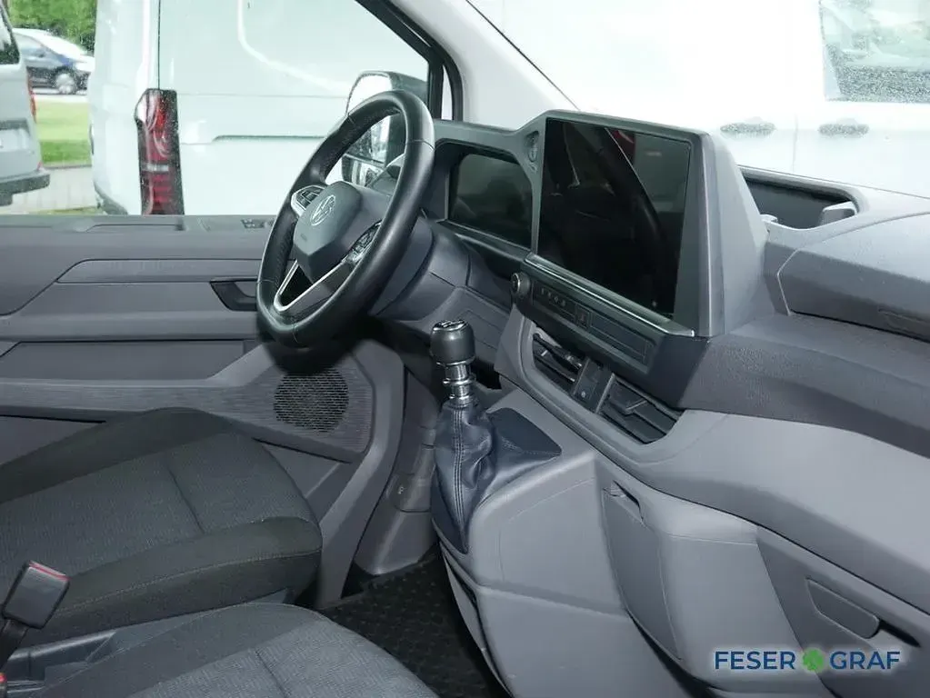 Gebraucht VW T7 110 PS (80 kW) 2025 Weiß Van