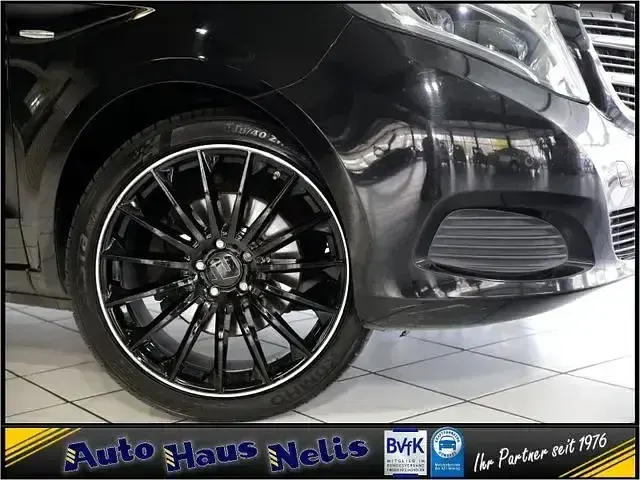 Gebraucht Mercedes V250 Avantgarde 190 PS (139 kW) 2014 Schwarz Van / Kleinbus
