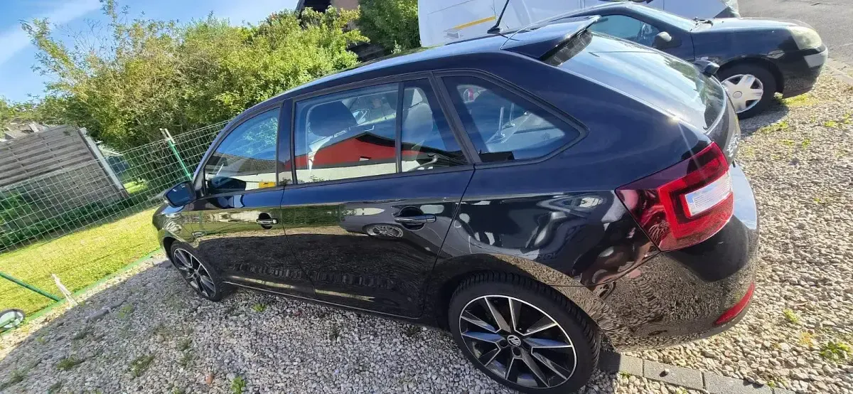 Gebraucht Skoda Rapid 95 PS (69 kW) 2017 Schwarz Kleinwagen