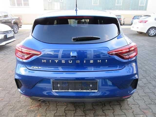 Neu Mitsubishi Colt Plus 91 PS (66 kW) 2025 Blau Limousine