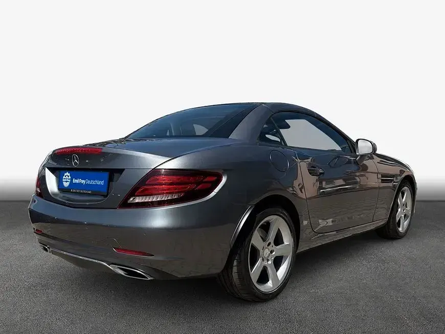 Gebraucht Mercedes SLC300 245 PS (180 kW) 2016 Grau Cabrio