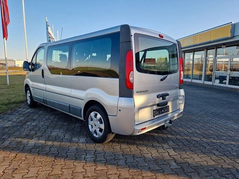 Gebraucht Renault Trafic Expression 114 PS (83 kW) 2014 Silber Van / Kleinbus